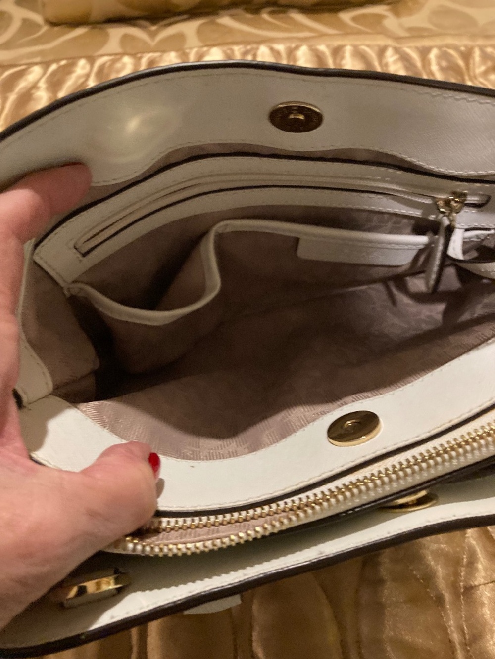 MICHAEL KORS Tote White Leather with Removable Strap and Bag - Stunning! - Picture 7 of 14